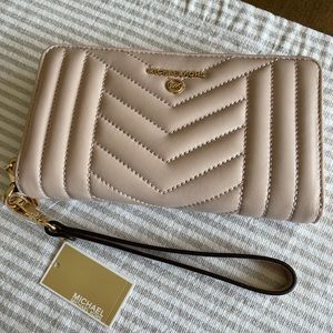 Michael Kors Large Jet Set Charm Soft Pink